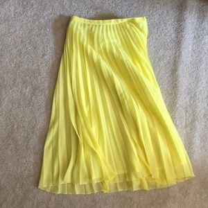 ASOS pleated midi skirt in yellow, size 0
